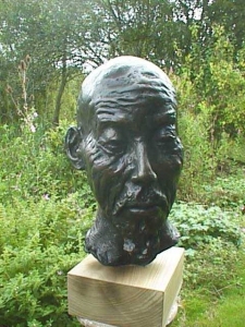 Bronze bust of an old Chinese beggar / Feng Shui master